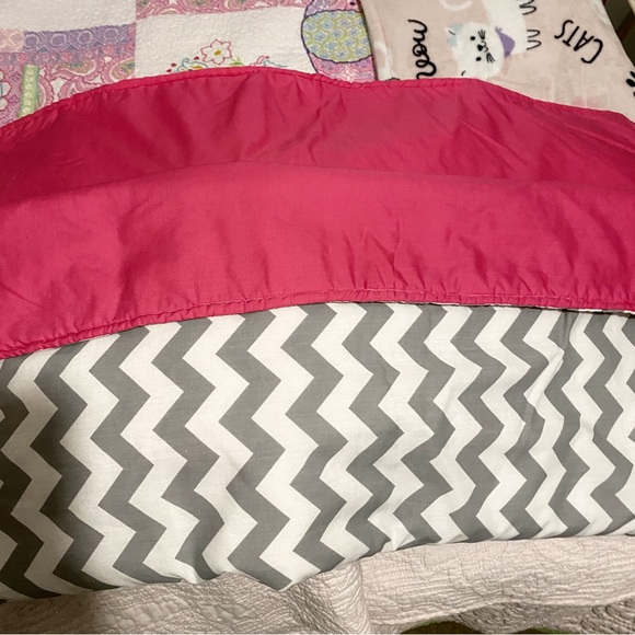 One Grey & Pink Dust Ruffle & Crib Bed Set Design is Chevron - Picture 2 of 6
